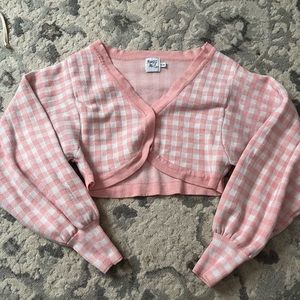 Pink long sleeve crop top